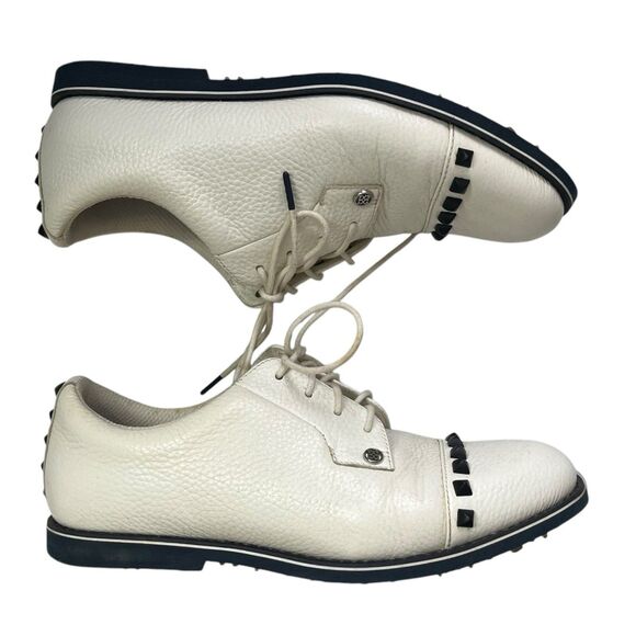 Welcome to my closet. - Picture 4 of 10